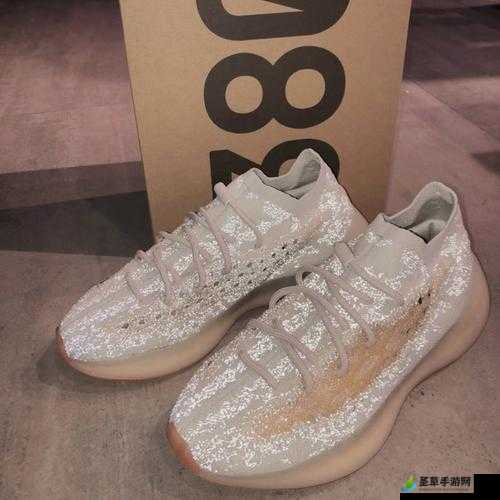 yeezy380 蜜桃粉：梦幻与清新的完美融合