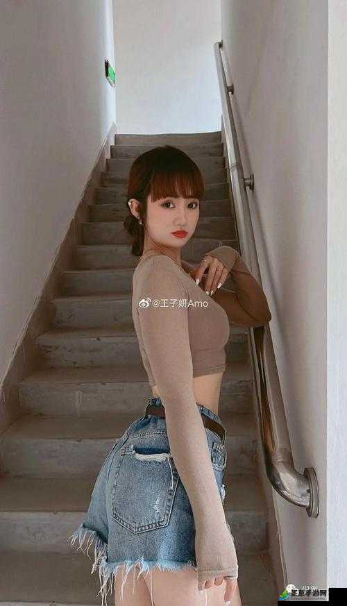 李丽莎裸体：艺术与美的呈现