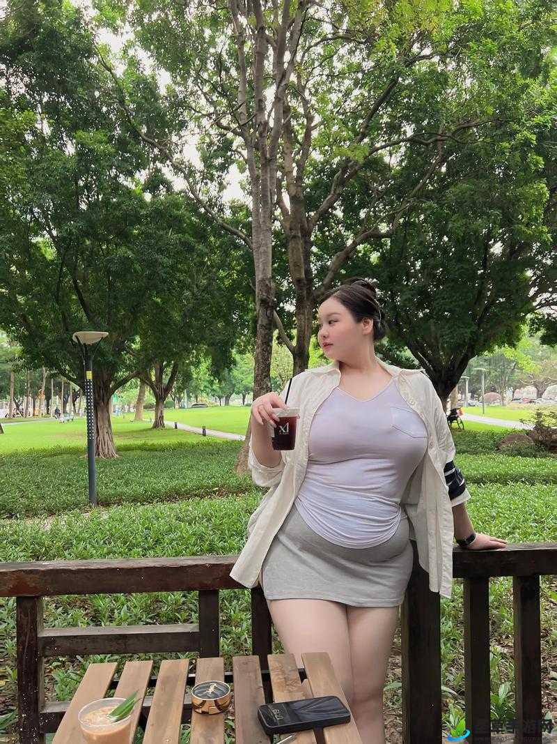 新疆妇女 BBWBBwBBw：展现独特魅力与风采